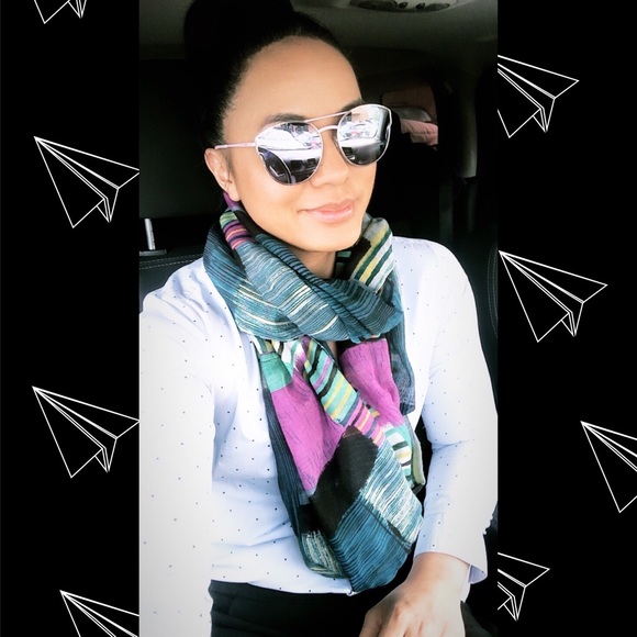 Full Time #PoshBoss & lover of #Reselling ! - Picture 8 of 8